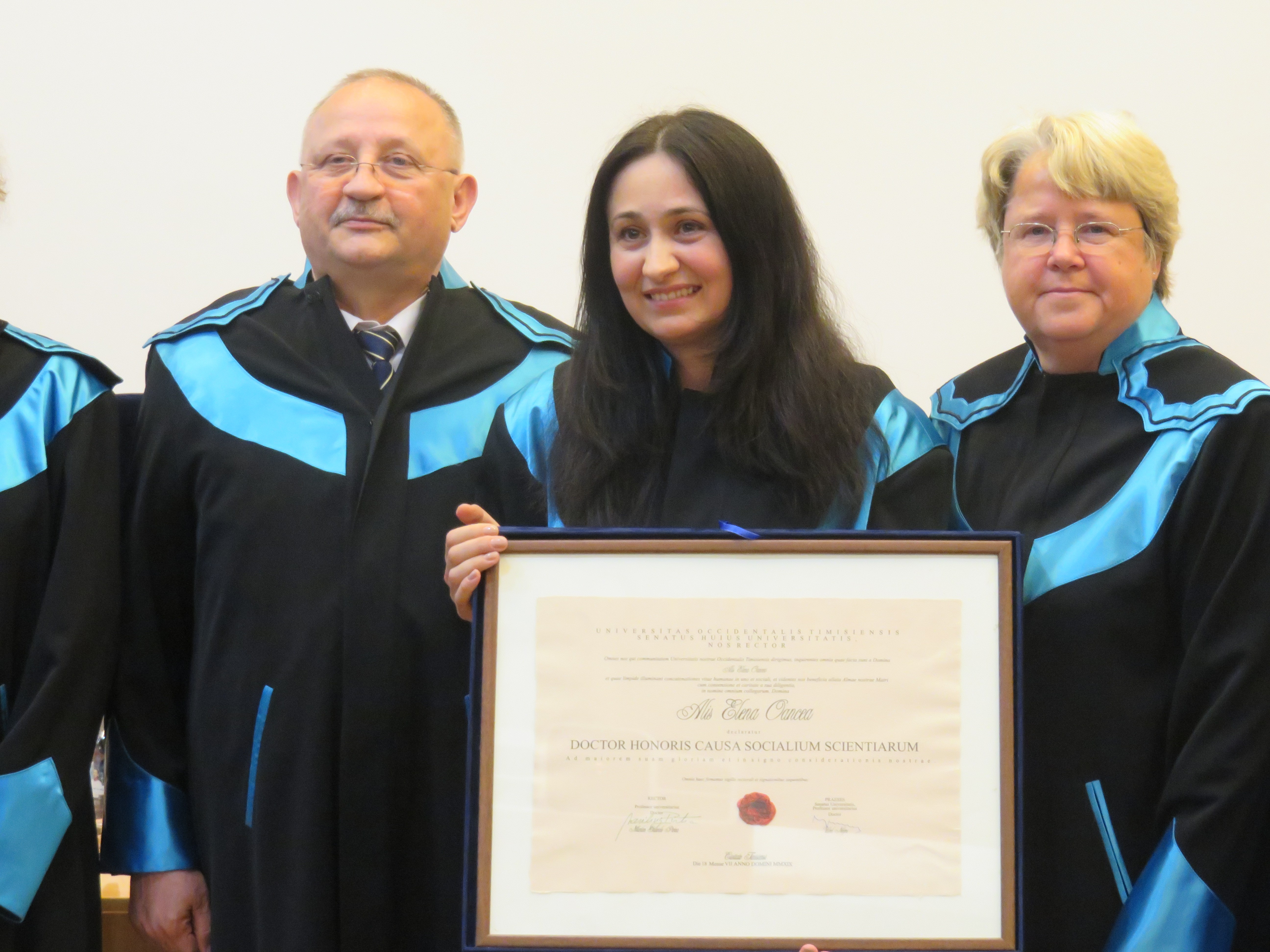 Alis Oancea receiving her Honorary Doctorate